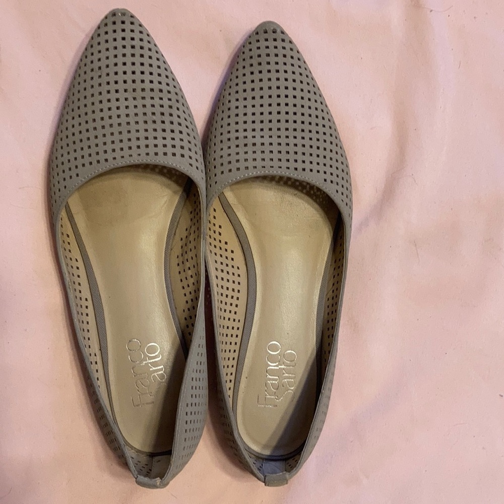 These shoes go with anything and are stylish!